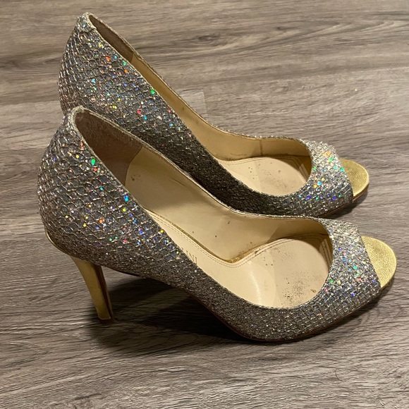 Eenzo Angiolini sparkly gold and silver open toe heels - Picture 2 of 6